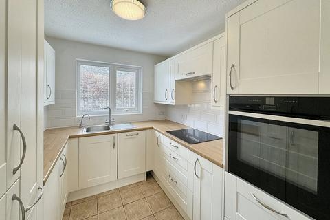 Bader Court, Ipswich IP5 2 bed ground floor flat for sale