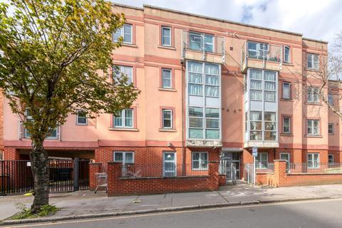 Campbell Road, Croydon, CR0 2 bed flat for sale