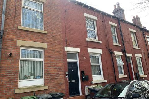 Southfield Mount, Armley, Leeds 1 bed flat for sale
