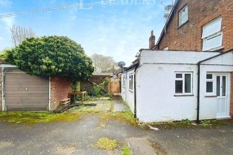 Tonbridge Road, Hildenborough, Tonbridge 1 bed maisonette for sale