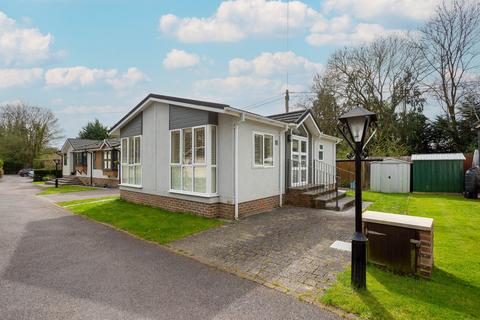 Chandlers Lane, Chandlers Cross... 2 bed bungalow for sale