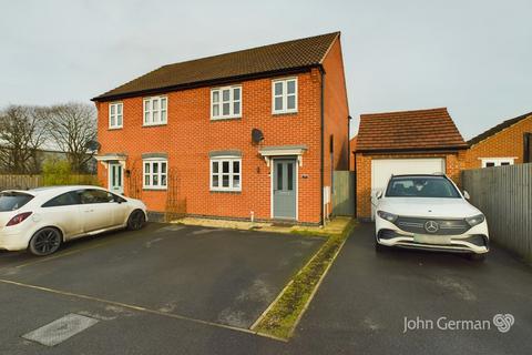 Cascade Close, Burton