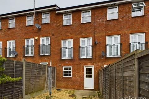 Merrick Close, Stevenage SG1 3 bed townhouse for sale