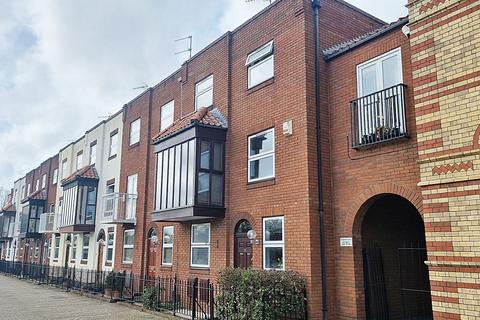 Merchants Landing, Bristol BS1 4 bed end of terrace house for sale
