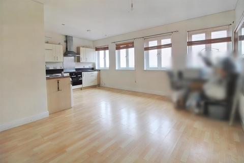 Ockbrook Drive, Nottingham 2 bed flat for sale