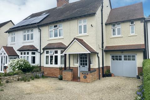 Loxley Road, Stratford
