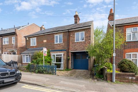 Hivings Hill, Chesham, Buckinghamshire 4 bed semi