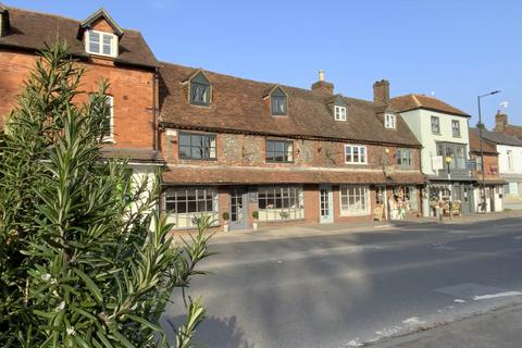 London Road, Marlborough, SN8 1PH 3 bed townhouse for sale