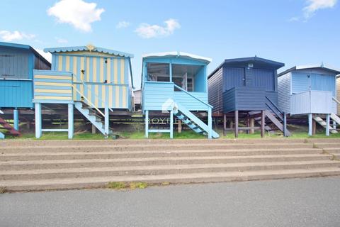 The Leas, Frinton