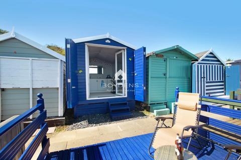 Southcliff, Walton on the Naze CO14 Chalet for sale