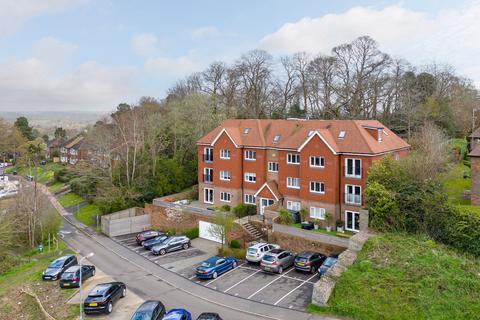 Franklands Village, Haywards Heath RH16 2 bed apartment for sale