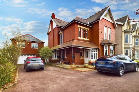 Lytham Road, Blackpool, FY4 7 bed detached house for sale