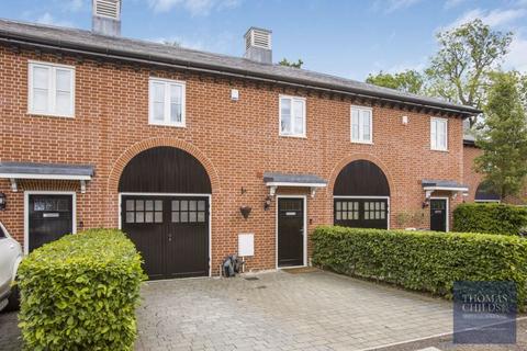 3 bedroom mews property for sale