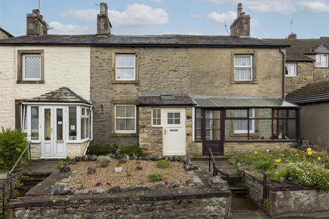 2 Cragg Terrace, Ingleton 2 bed terraced house for sale