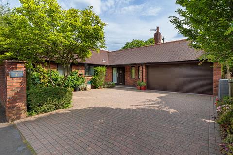 Westage Lane, Great Budworth, CW9 3 bed detached bungalow for sale