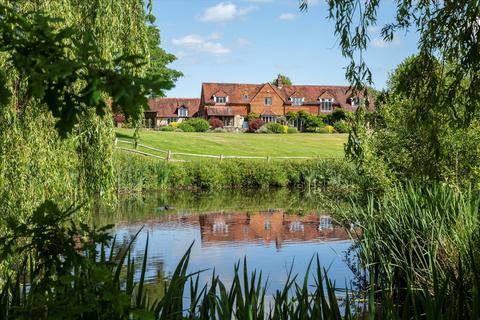 Milland, West Sussex, GU30 5 bed detached house for sale
