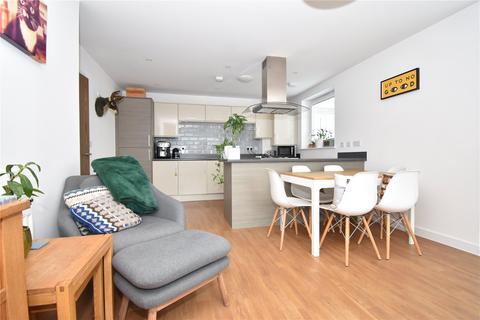 Watson Heights, Chelmsford, Essex, CM1 2 bed apartment for sale