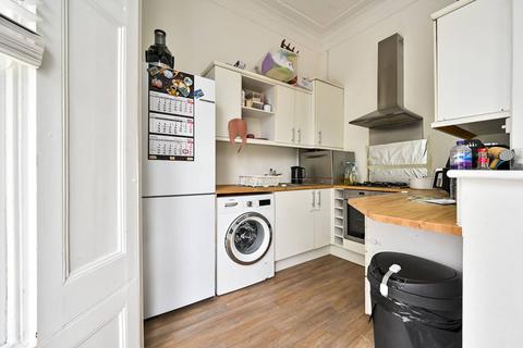 Randolph Avenue, Maida Vale, London, W9 1 bed flat for sale