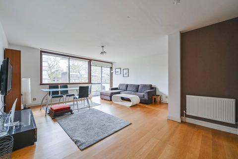 Cambridge Square, Hyde Park Estate... 2 bed flat for sale