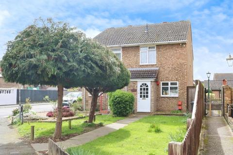 2 bedroom semi-detached house for sale