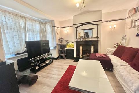 Marlborough Road, Romford 3 bed terraced house for sale