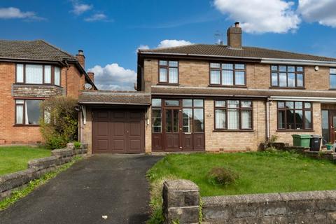 Standhills Road, Kingswinford DY6 3 bed semi