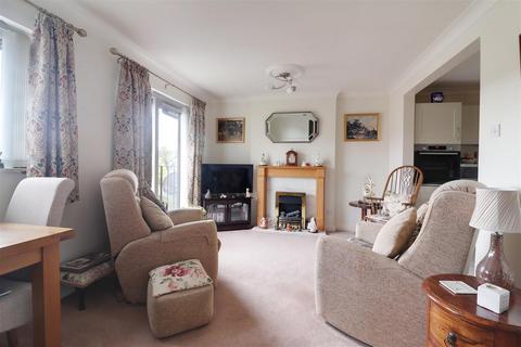 Orchard Court, Stonehouse 2 bed retirement property for sale