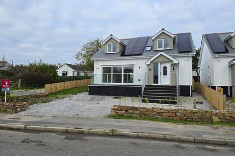 2 bedroom detached house for sale