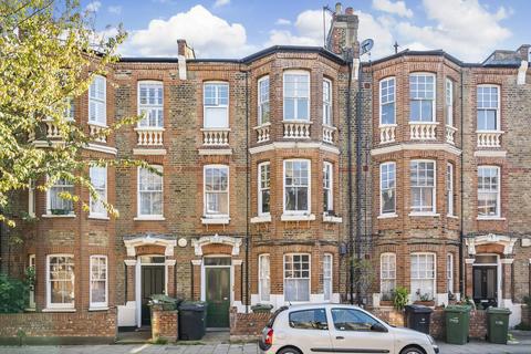 Morat Street, Stockwell, London, SW9 2 bed flat for sale