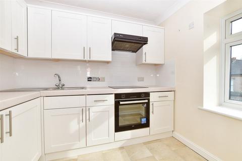 Station Road, Sutton, Surrey 2 bed flat for sale