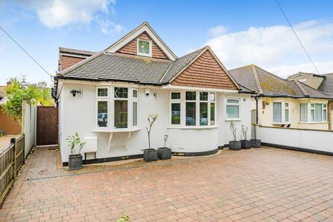 4 bedroom detached bungalow for sale