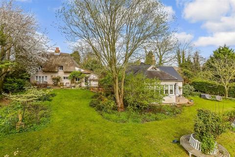 Padbrook Lane, Preston, Canterbury, Kent 2 bed cottage for sale