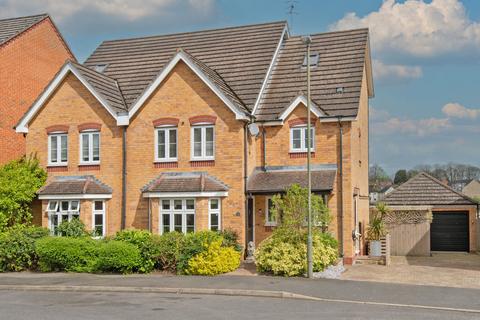 Spruce Close, Chesterfield S40 5 bed detached house for sale