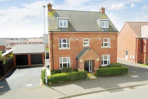 5 bedroom detached house for sale