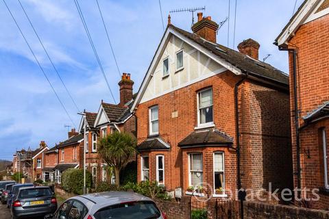 Meadow Road, Rusthall, Tunbridge Wells 3 bed semi