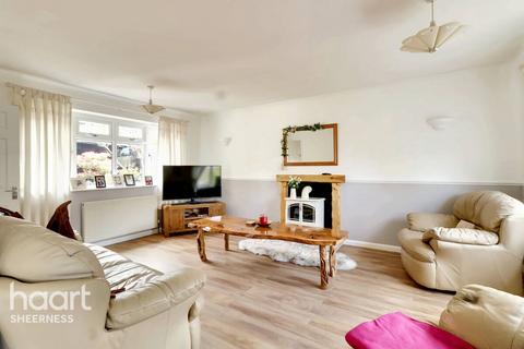 Seaside Avenue, Minster 4 bed bungalow for sale