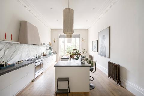 Bassett Road, London, W10 3 bed apartment for sale