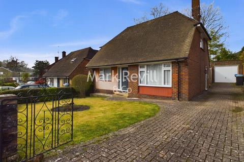 Appledore Gardens, Lindfield, RH16 3 bed house for sale