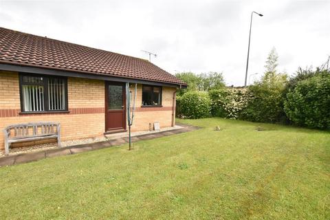 1 bedroom semi-detached bungalow for sale