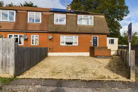 Marten Road, Bulwark, Chepstow... 4 bed semi