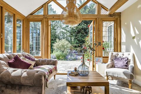 Church Road, Reading RG7 4 bed detached house for sale
