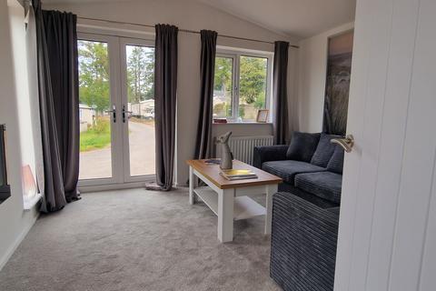Bromyard, Herefordshire, HR7 2 bed park home for sale