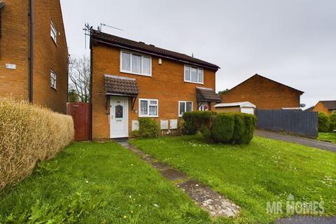 2 bedroom semi-detached house for sale