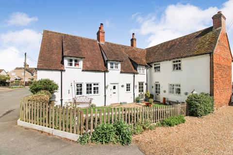 Thorncote Road, Biggleswade SG18 3 bed end of terrace house for sale