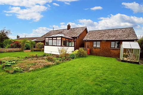 Beulah Road, Bryngwyn, Newcastle Emlyn 3 bed detached bungalow for sale