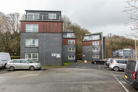 3 Wilderhaugh Court, Galashiels 2 bed flat for sale