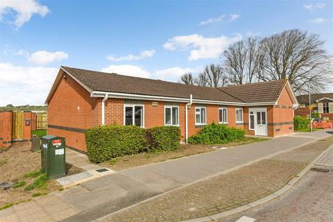 Drummer Lane, Tidworth 3 bed bungalow for sale