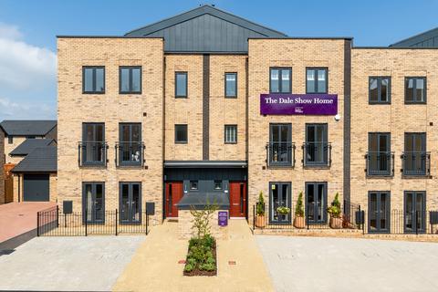 5 bedroom town house for sale