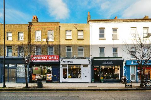 Roman Road, London Studio for sale