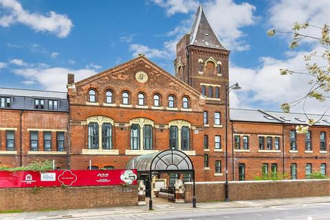 New Road, Rochester, Kent 1 bed apartment for sale